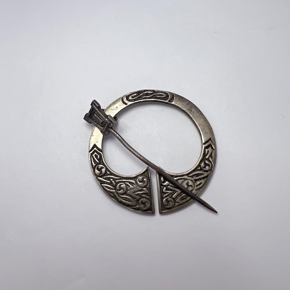 Robert Allison Sterling‎ Silver Celtic Penannular Brooch Shipton and Co Signed